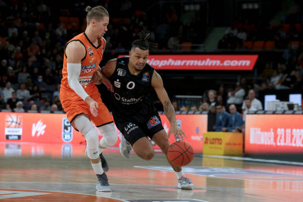 的卓越表现 的卓越表现